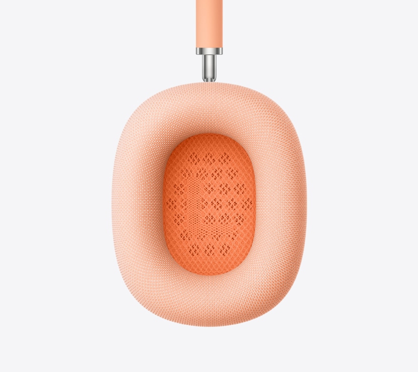 Fones de ouvido AirPods Max 2 na cor laranja mostrando detalhes da almofada interna