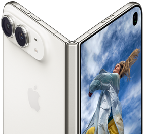 iPhone Duo parcialmente aberto como um livro com mecanismo articulado no centro, painel externo na parte esquerda com o logotipo da Apple e câmera dupla, tela externa à direita mostrando a foto de uma pessoa loira